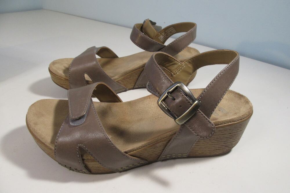 Dansko Laurie Burnished Calf Stone Wedge Sandal Strappy Platform Size 6.5-7 (37)